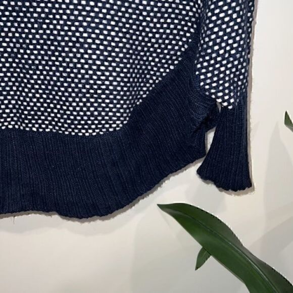 Market & Spruce navy and white poncho sweater size small excellent condition - Picture 4 of 6